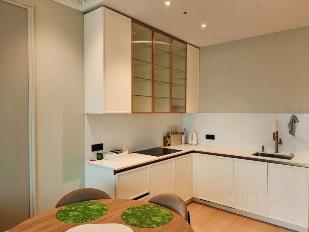 m. Krasnye vorota: Apartment, 2-rooms