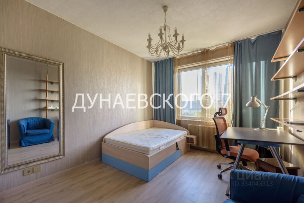 m. Studencheskaya: Apartment, 3-rooms