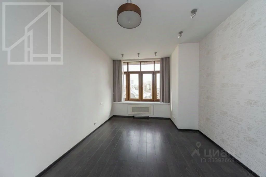 m. Smolenskaya: Apartment, 4-rooms