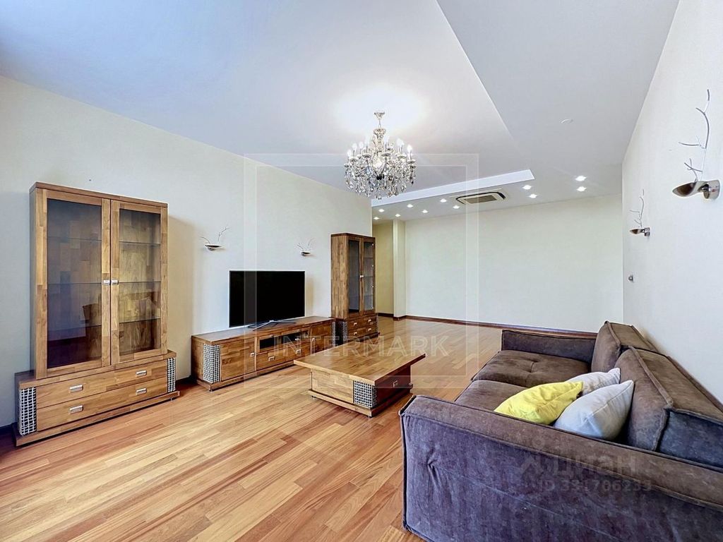 m. Aeroport: Apartment, 2-rooms