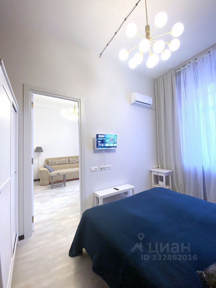 m. Mayakovskaya: Apartment, 2-rooms