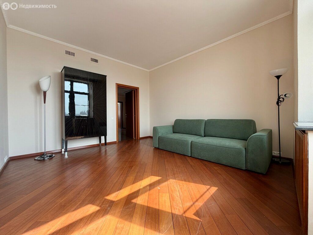 m. Smolenskaya: Apartment, 3-rooms