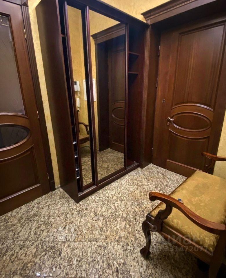 m. Barrikadnaya: Apartment, 2-rooms
