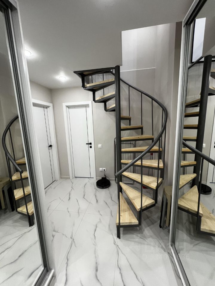 m. Serp i Molot: Apartment, 2-rooms