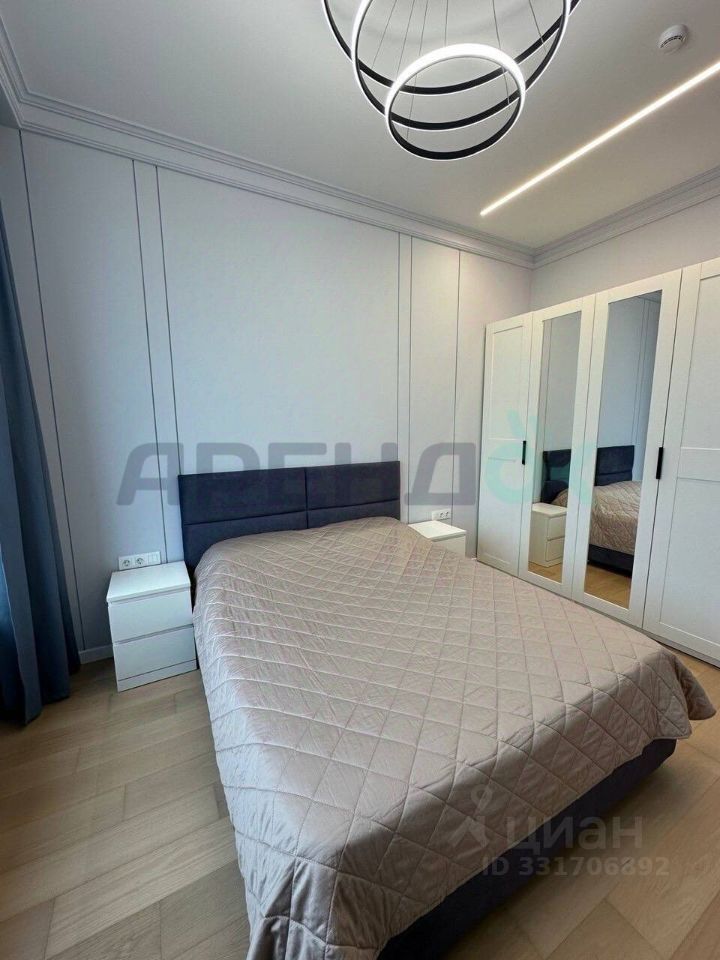 m. Aminyevskaya: Apartment, 3-rooms
