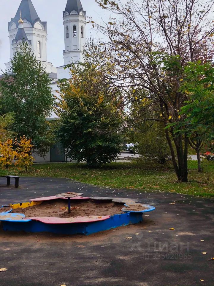 m. Molzhaninovo: Apartment, 4-rooms