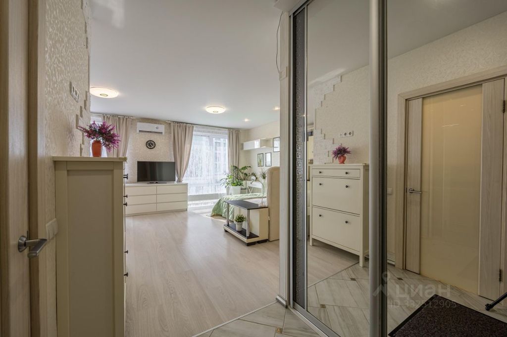 m. Saltykovskaya: Apartment, studio