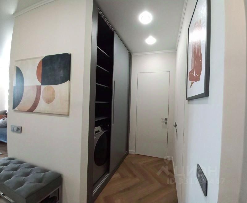 m. Aminyevskaya: Apartment, 3-rooms