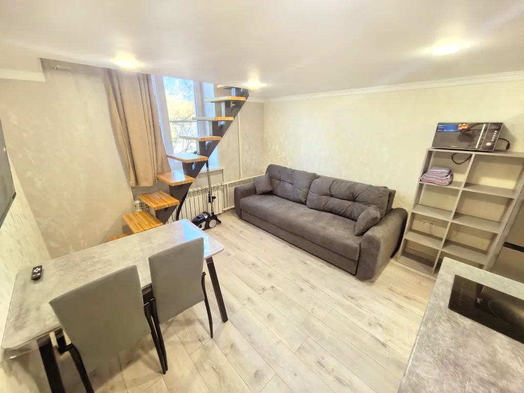 m. Botanichesky sad: Apartment, studio
