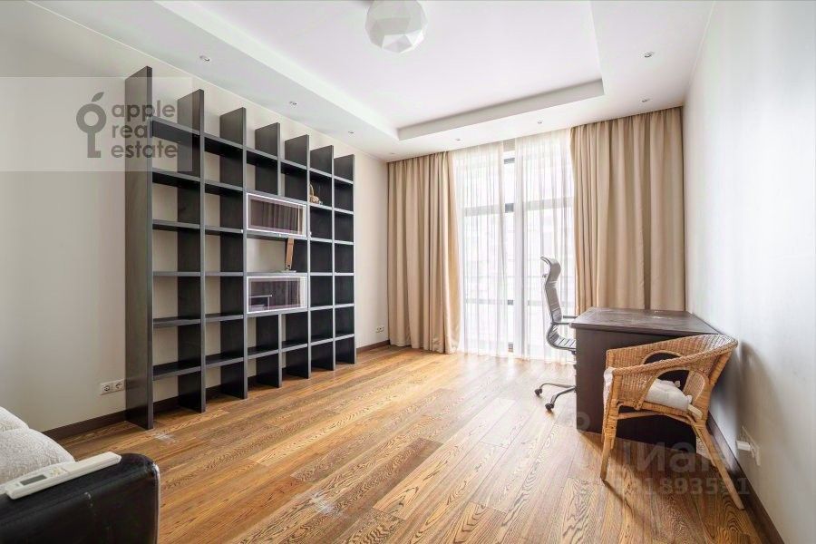 m. Chkalovskaya: Apartment, 3-rooms