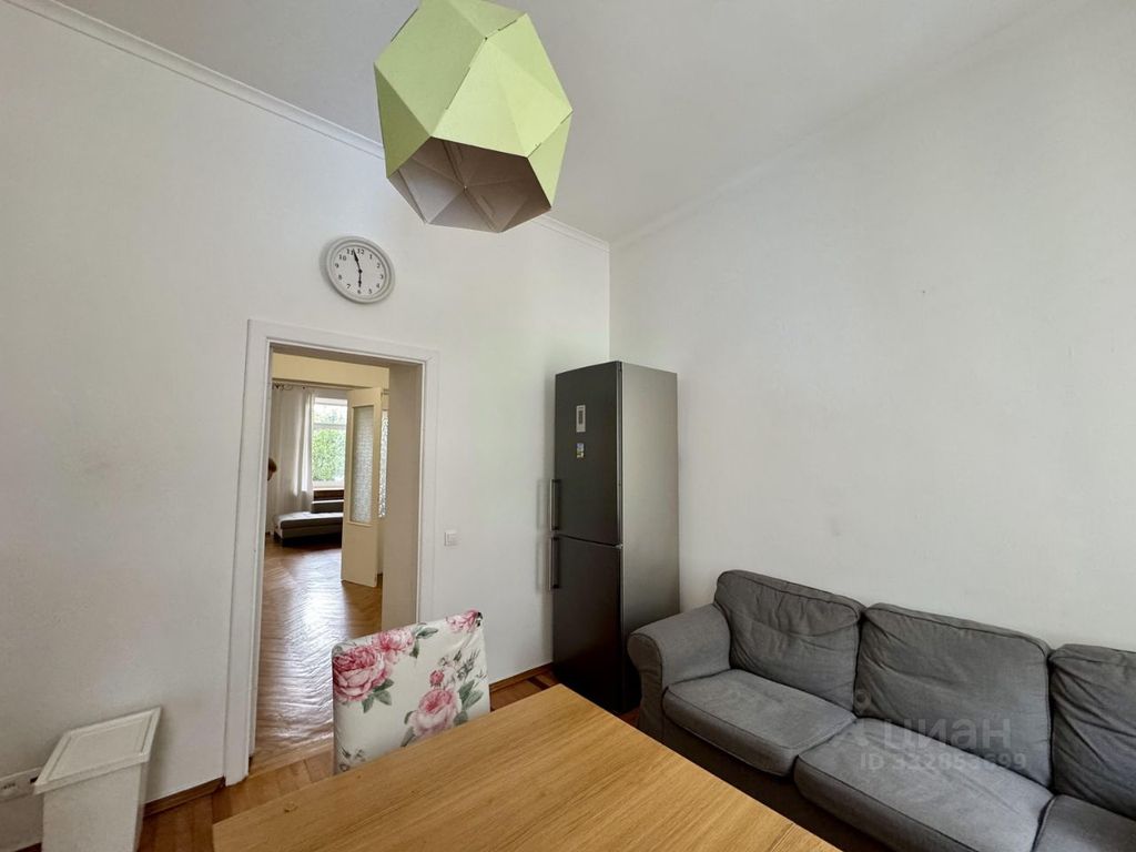 m. Barrikadnaya: Apartment, 3-rooms