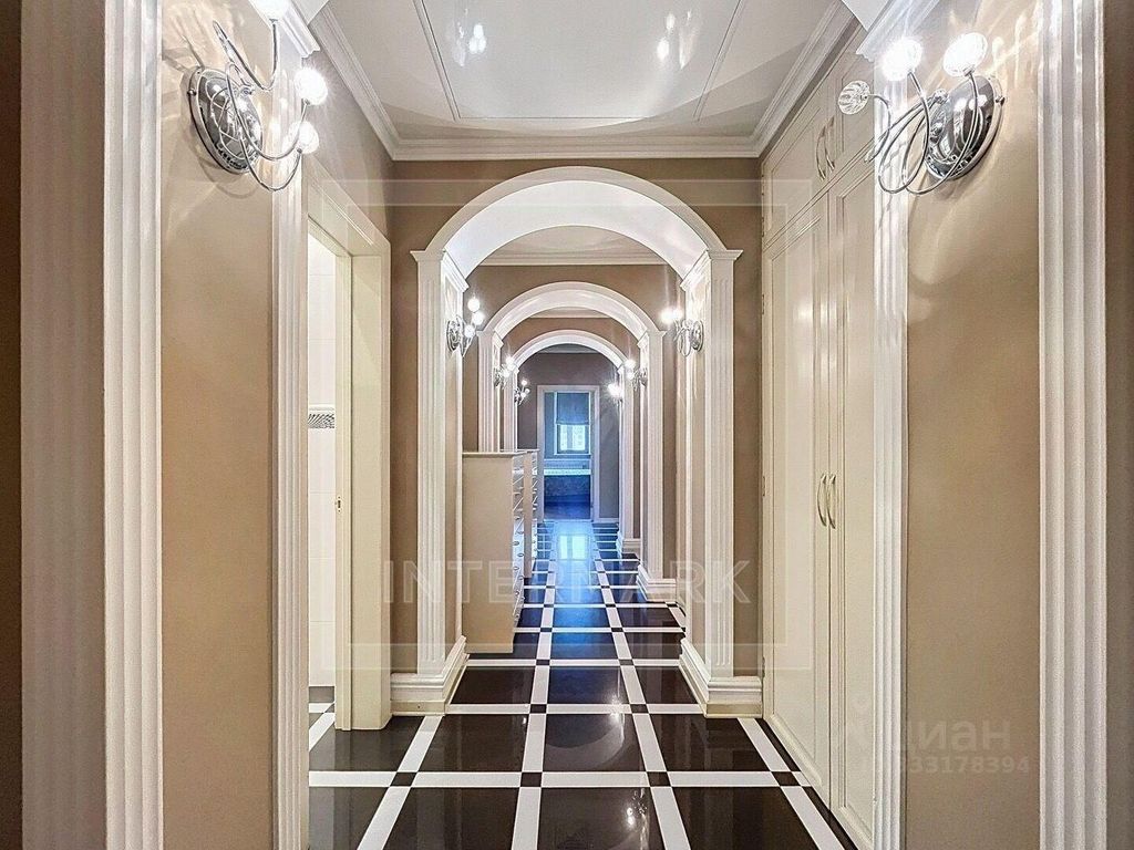 m. Mayakovskaya: Apartment, 4-rooms
