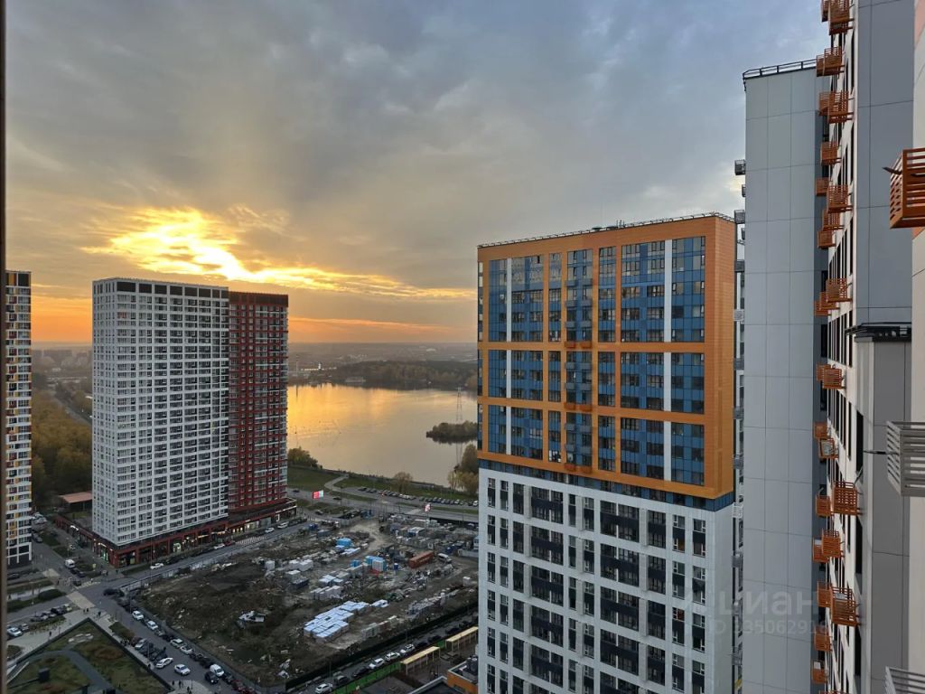 m. Strogino: Apartment, 3-rooms