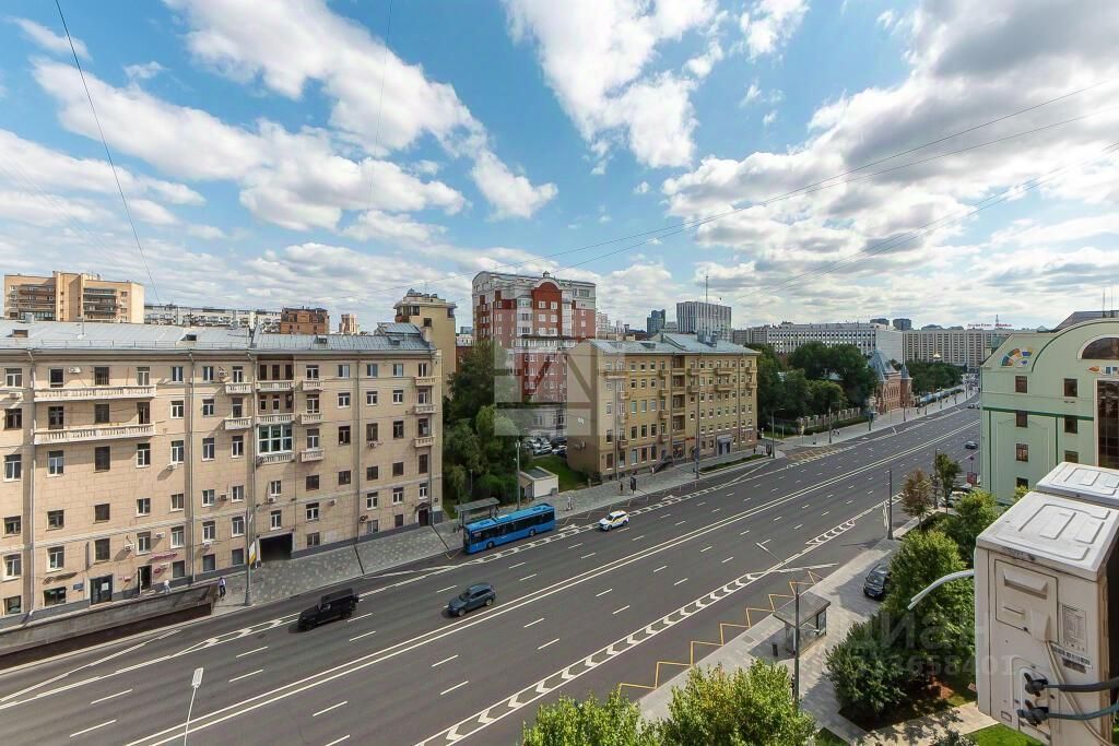 m. Polyanka: Apartment, 2-rooms