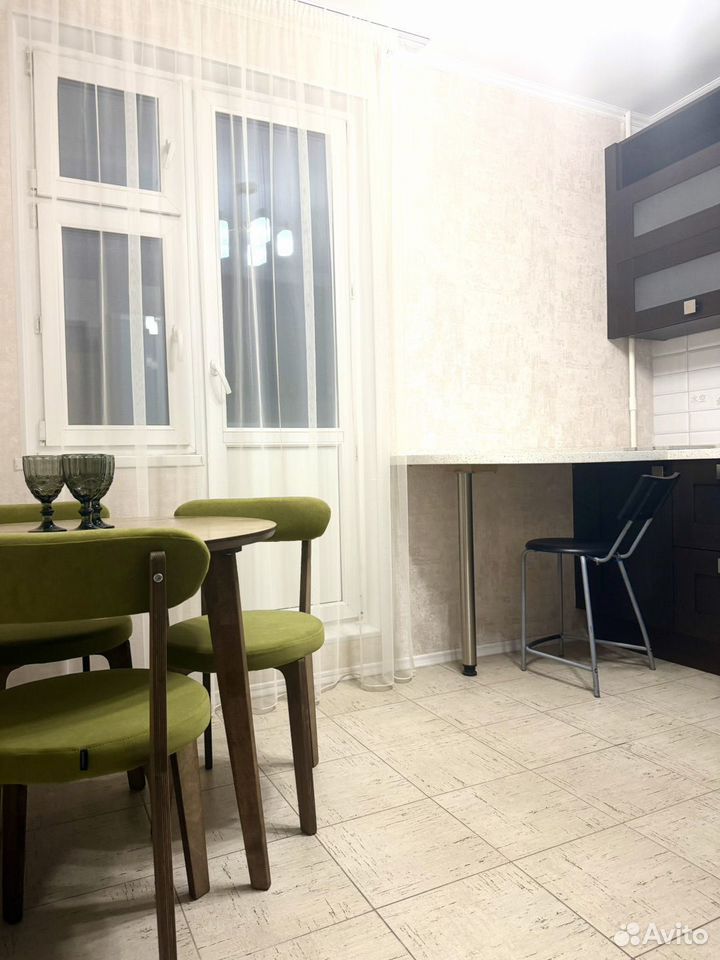m. Molzhaninovo: Apartment, 2-rooms