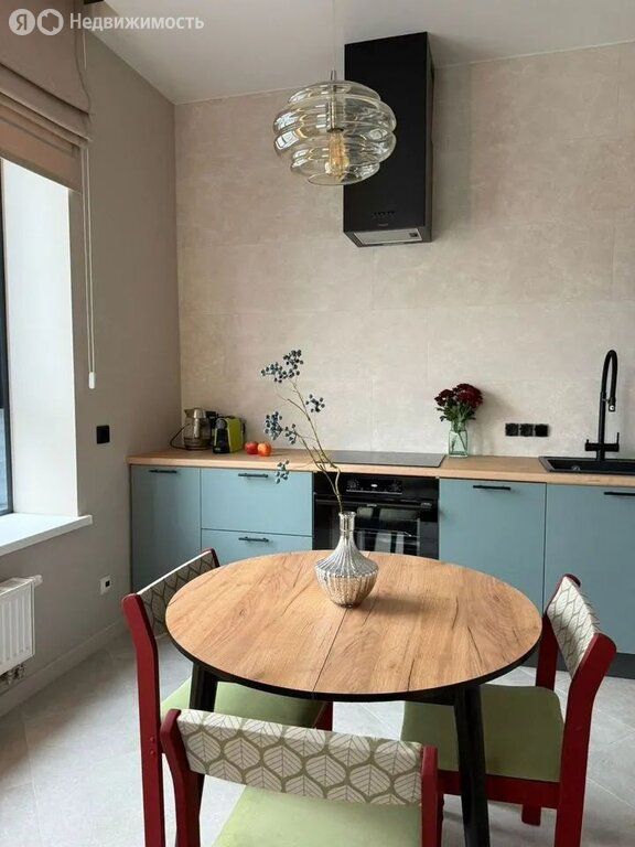 m. Serp i Molot: Apartment, 2-rooms