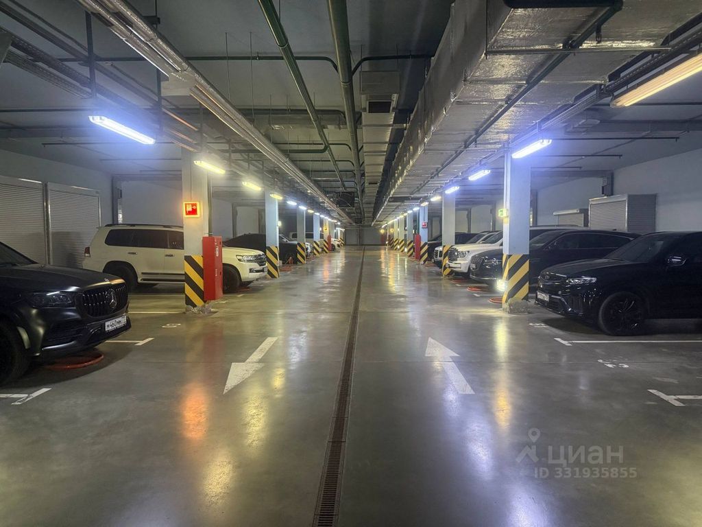 m. Aminyevskaya: Apartment, 3-rooms