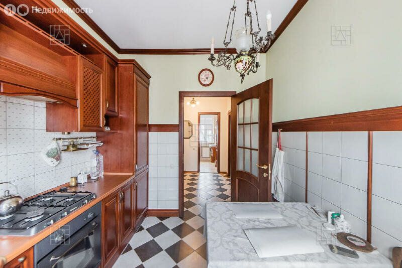 m. Barrikadnaya: Apartment, 2-rooms