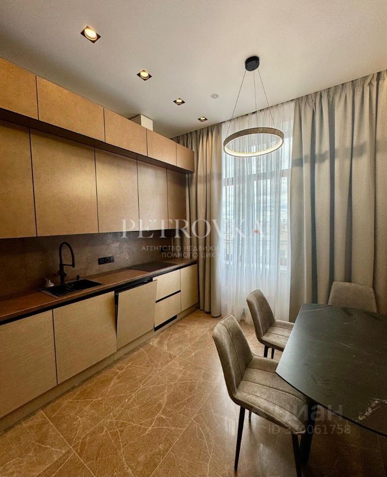 m. Oktyabrskoe pole: Apartment, 2-rooms