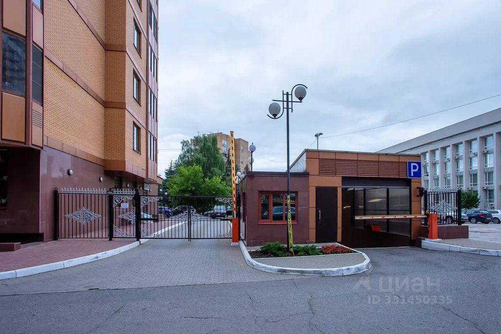 m. Lomonosovsky prospekt: Apartment, 3-rooms