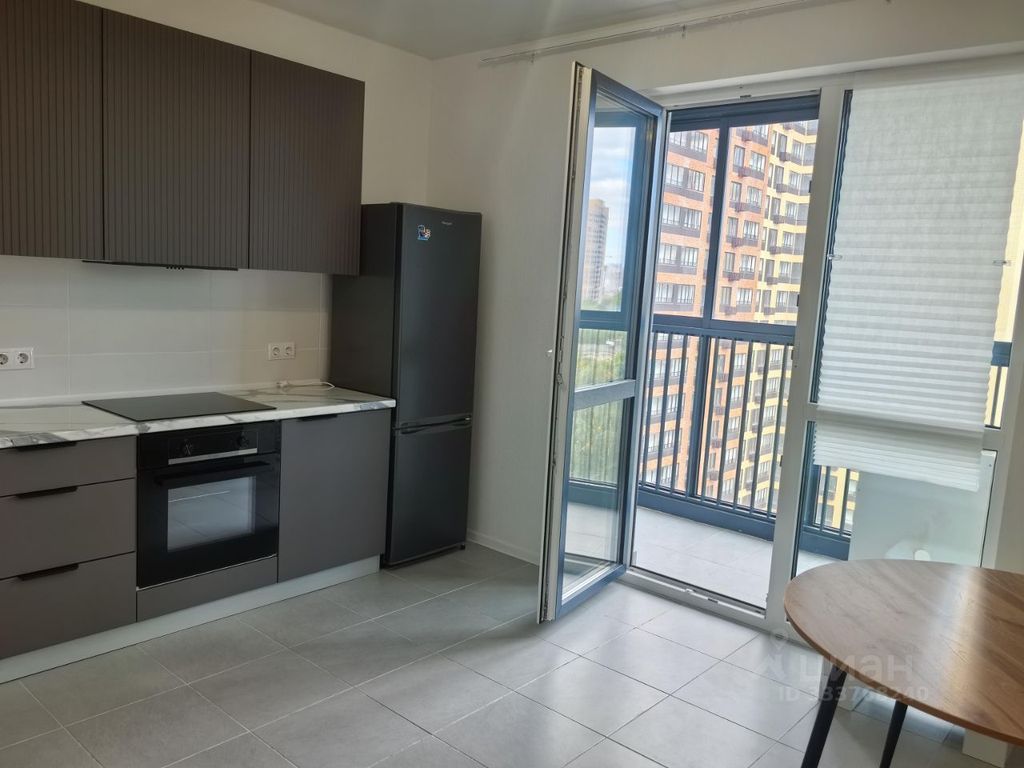 m. Narodnoe Opolchenie: Apartment, 1-rooms