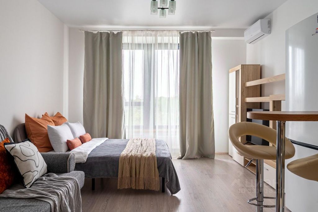 m. Bagrationovskaya: Apartment, studio