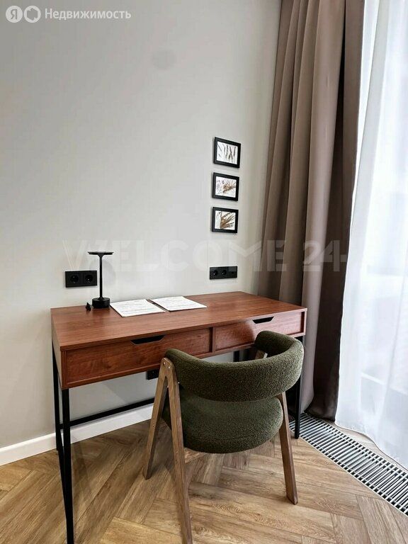 m. ZIL: Apartment, 1-rooms