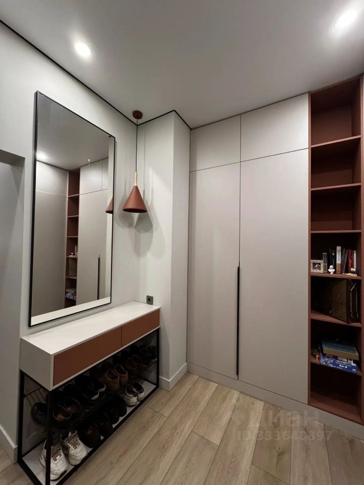 m. ZIL: Apartment, studio