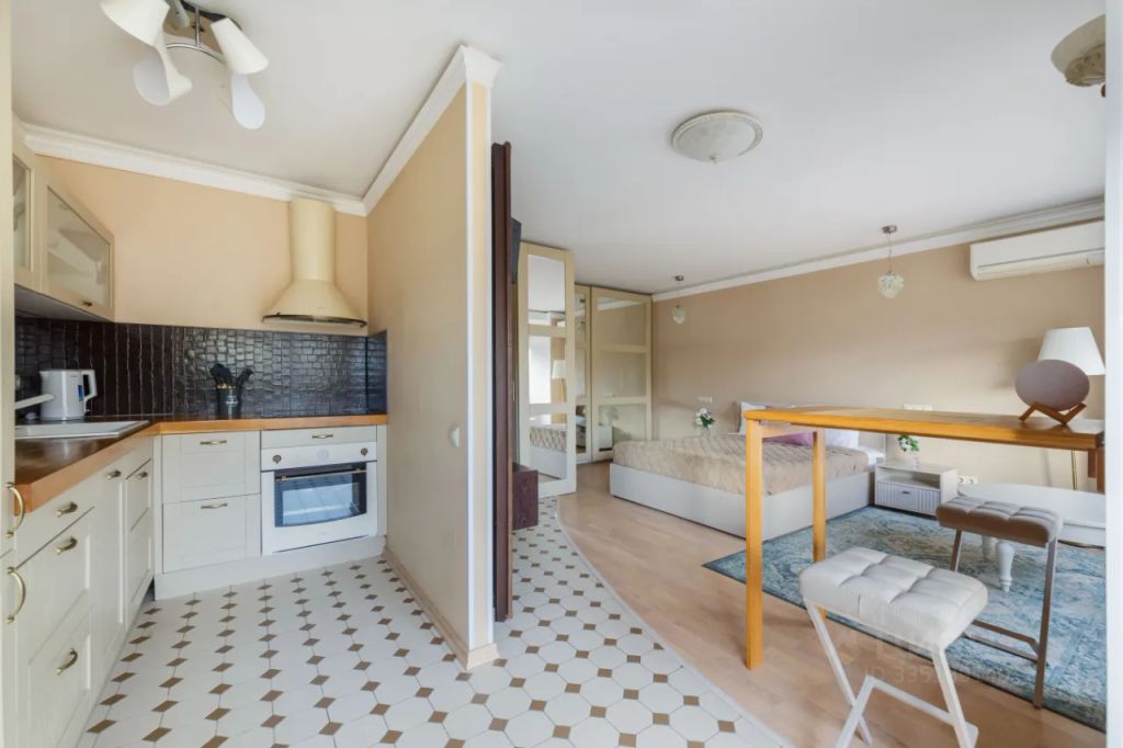m. Barrikadnaya: Apartment, studio