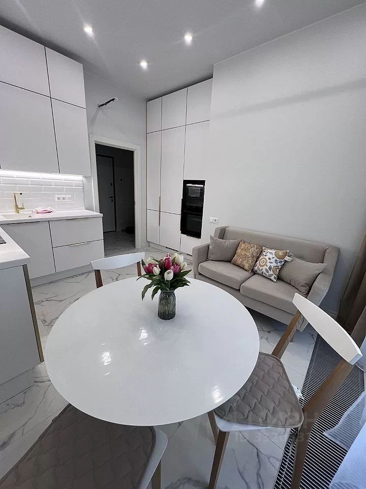 m. Rabochy Poselok: Apartment, 2-rooms