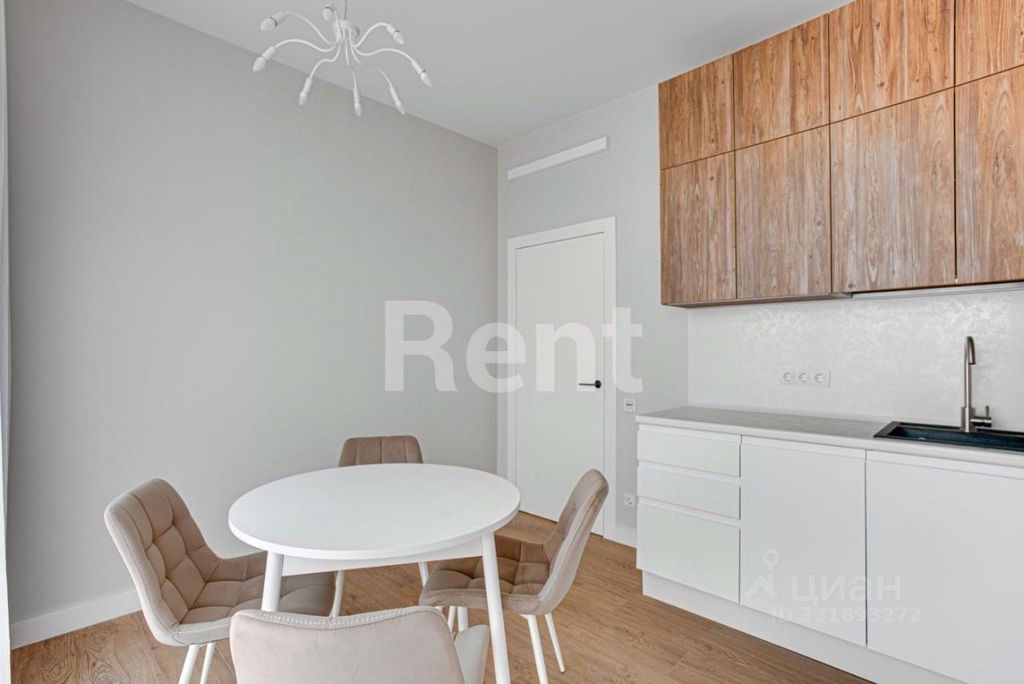 m. Verkhnie Kotly: Apartment, 2-rooms
