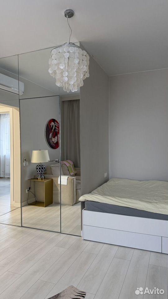 m. ZIL: Apartment, 1-rooms