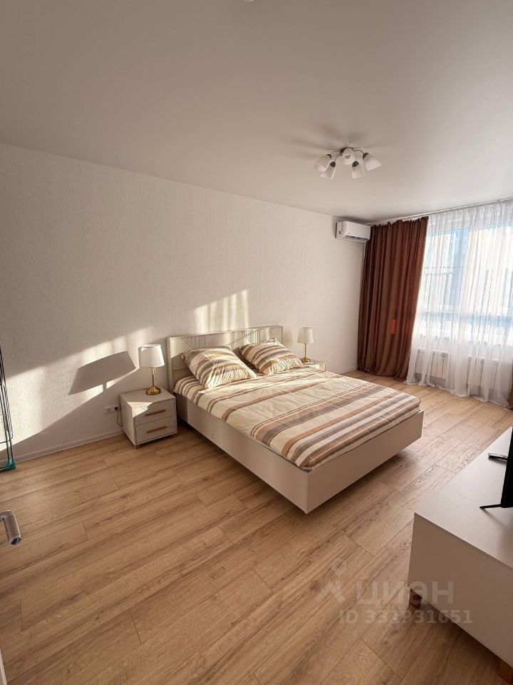 m. Narodnoe Opolchenie: Apartment, 1-rooms