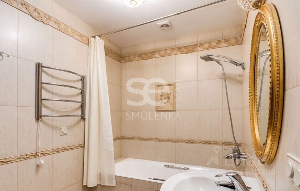 m. Novokuznetskaya: Apartment, 3-rooms