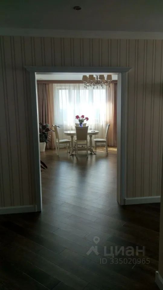 m. Molzhaninovo: Apartment, 4-rooms