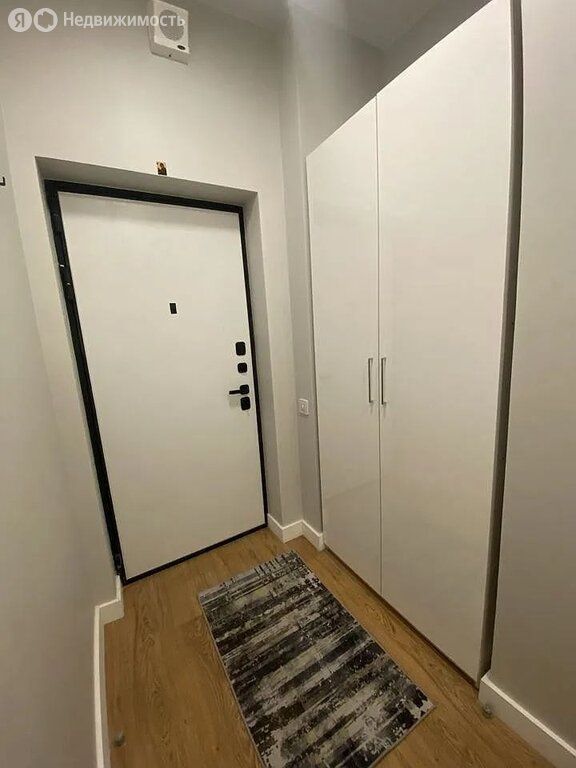 m. Verkhnie Kotly: Apartment, studio