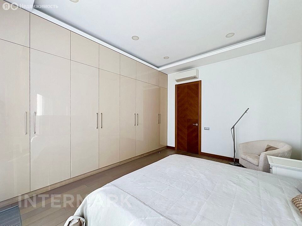m. Smolenskaya: Apartment, 4-rooms