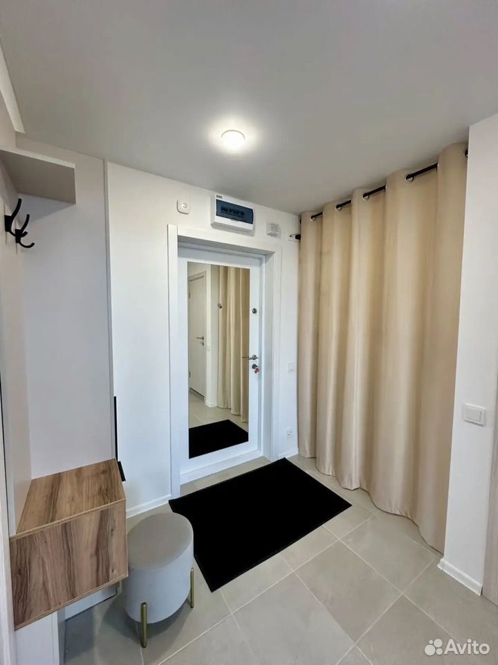 m. Molodezhnaya: Apartment, 2-rooms