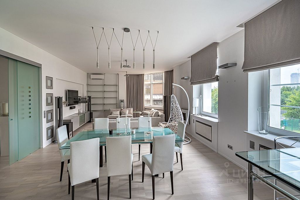 m. Minskaya: Apartment, 3-rooms