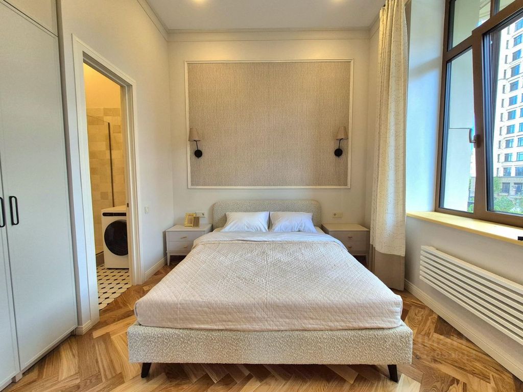 m. Oktyabrskoe pole: Apartment, 1-rooms