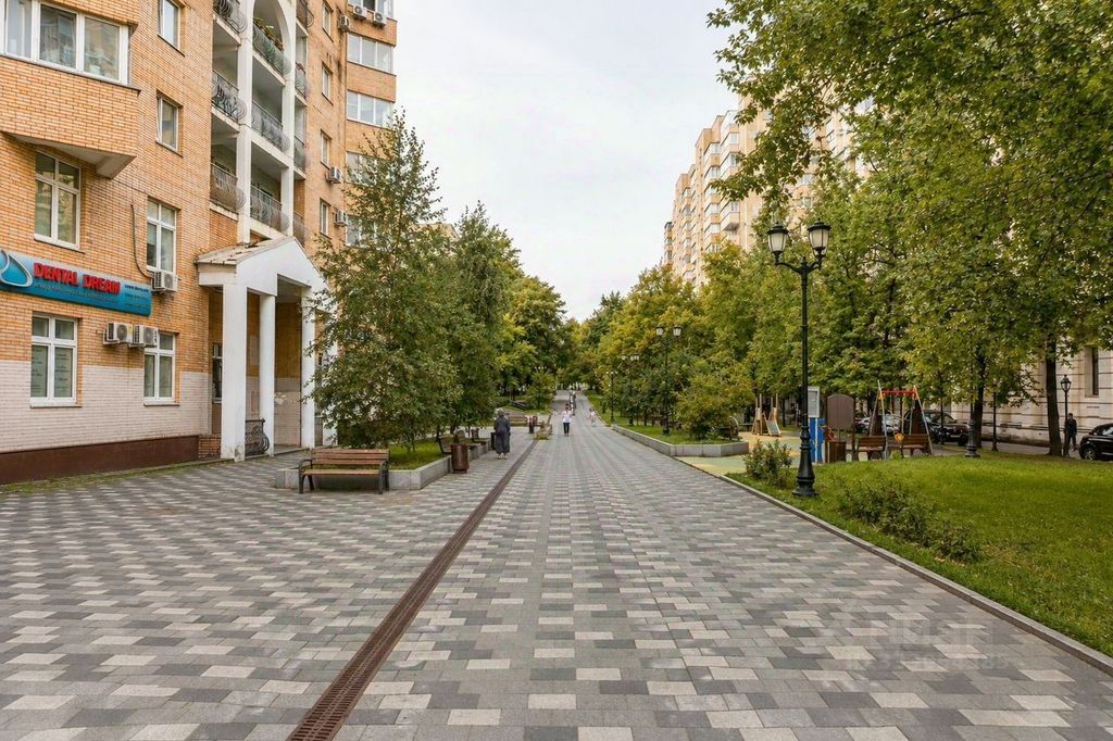 m. Barrikadnaya: Apartment, 2-rooms