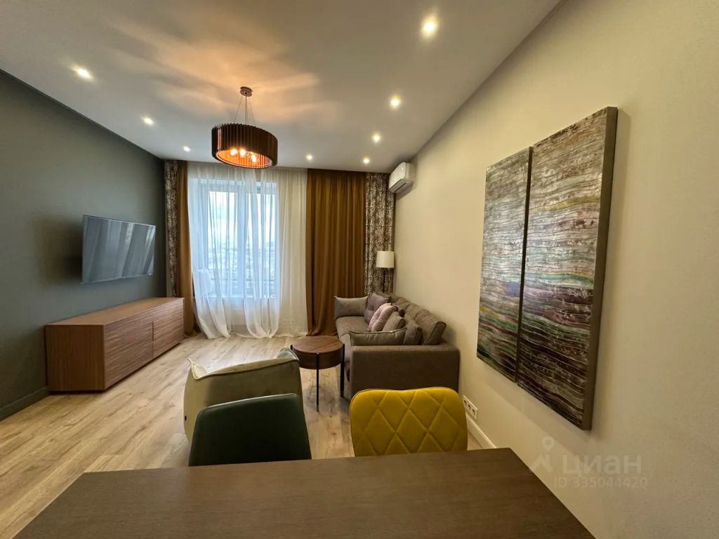 m. Komsomolskaya: Apartment, 2-rooms