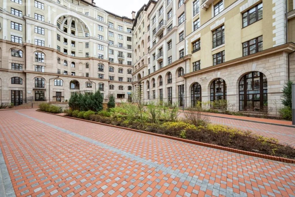 m. Novoslobodskaya: Apartment, 5-rooms