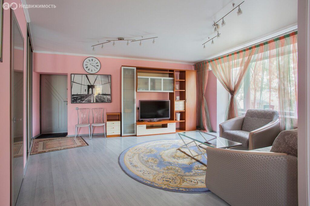 m. Tverskaya: Apartment, 2-rooms