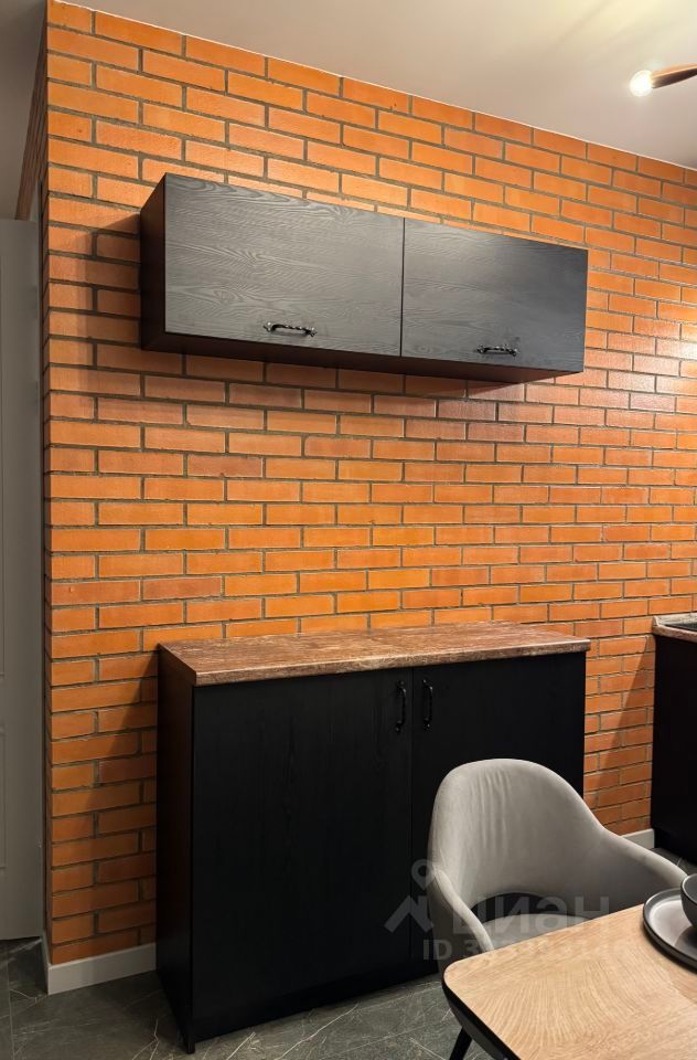 m. Oktyabrskoe pole: Apartment, studio