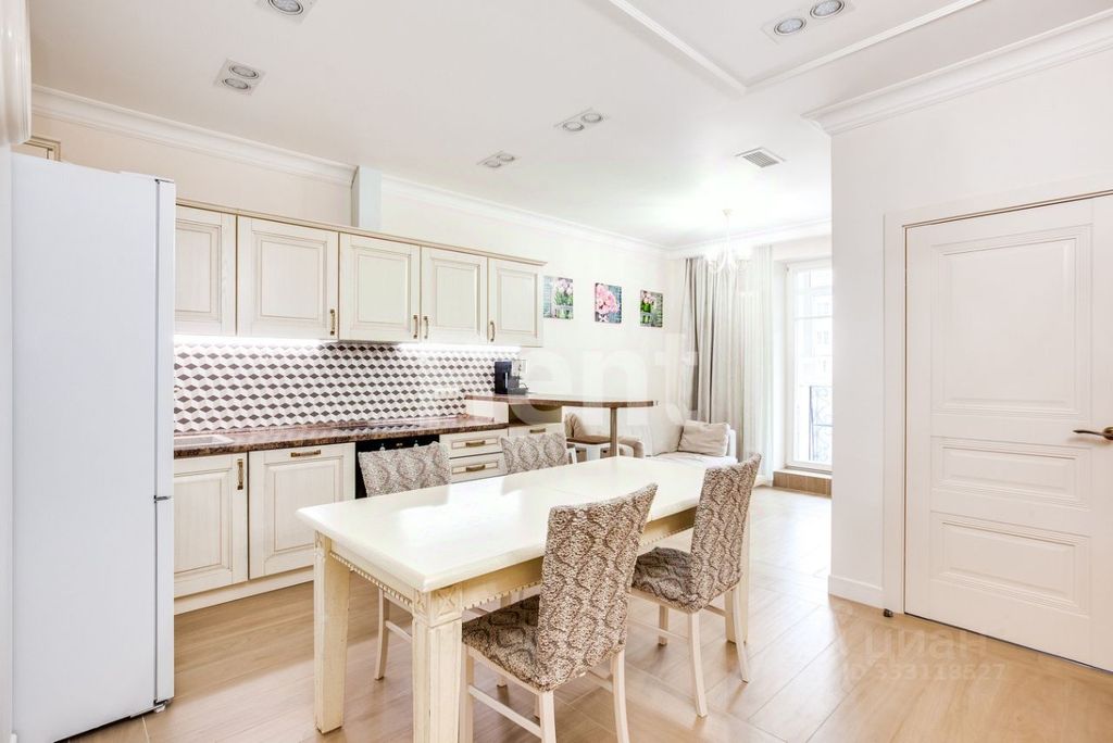 m. Serpukhovskaya: Apartment, 3-rooms