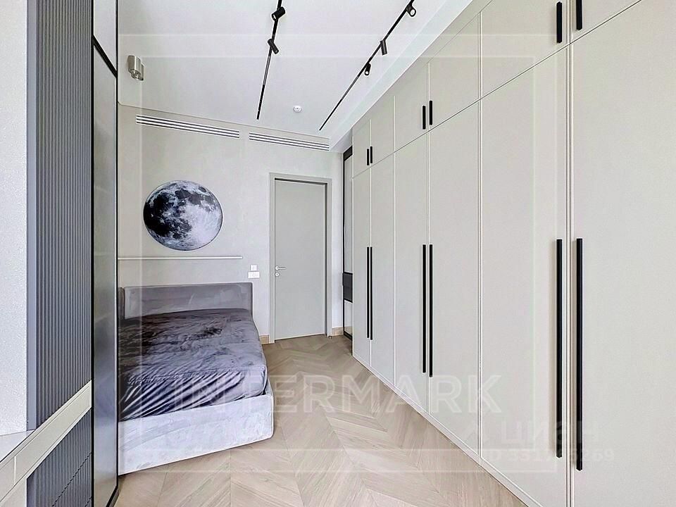 m. Novokuznetskaya: Apartment, 4-rooms