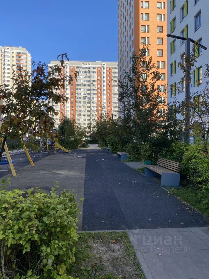 m. Pyatnitskoe shosse: Apartment, 2-rooms