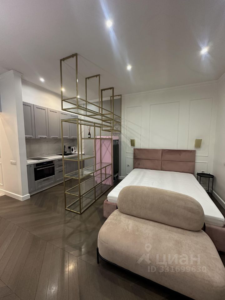 m. Shelepikha: Apartment, studio