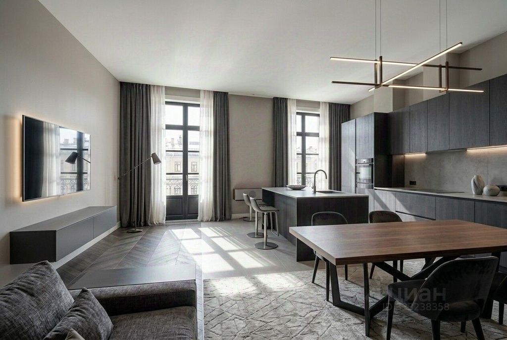 m. Mayakovskaya: Apartment, 4-rooms